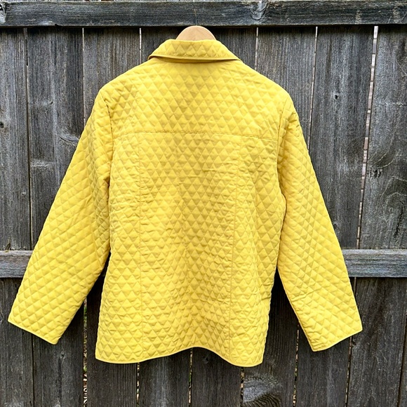 NWT Quilted Banana Light Jacket. XL - Picture 5 of 5
